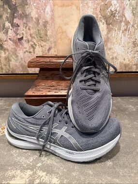 ASICS Men's Gray Athletic Running Shoes